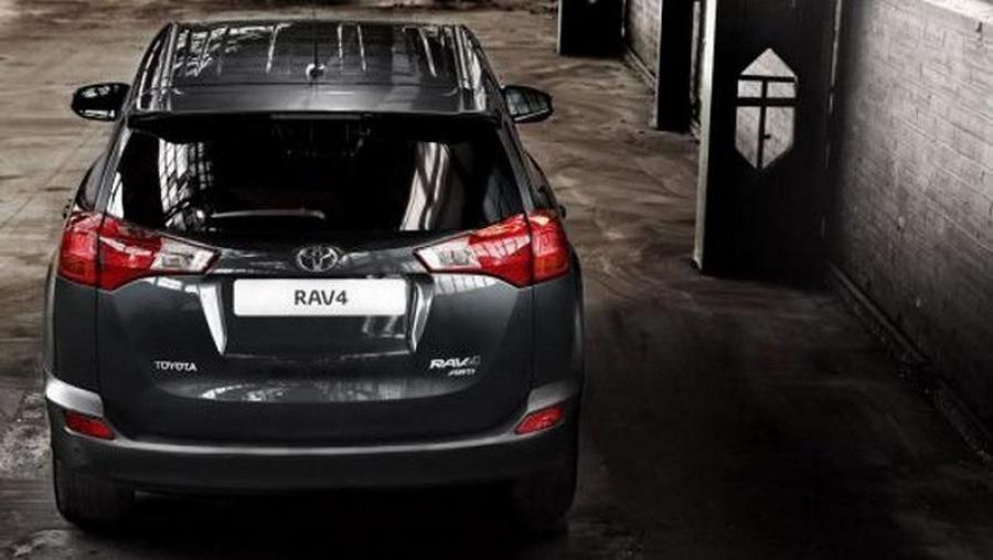  Toyota RAV4 2014 года  (фото 7 из 11)
